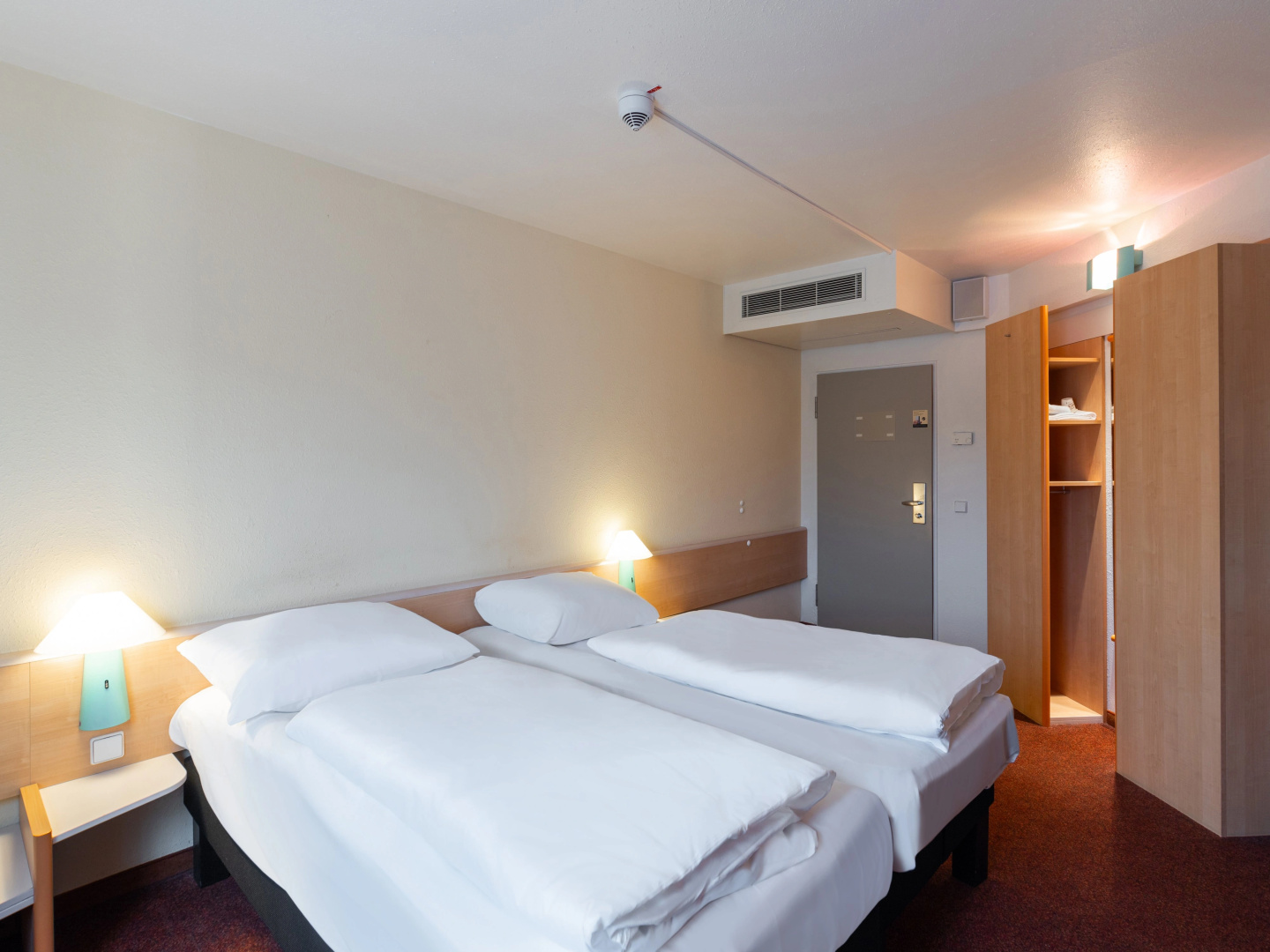 Foto - B&B HOTEL Wuppertal-City