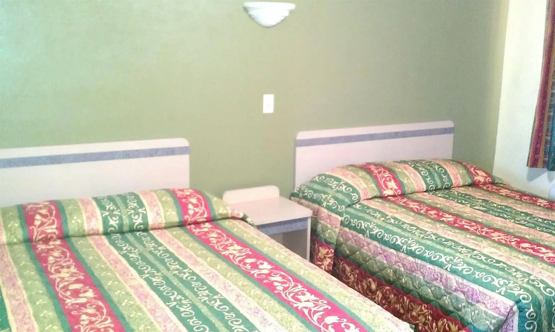 Photo - Value Inn Hollywood