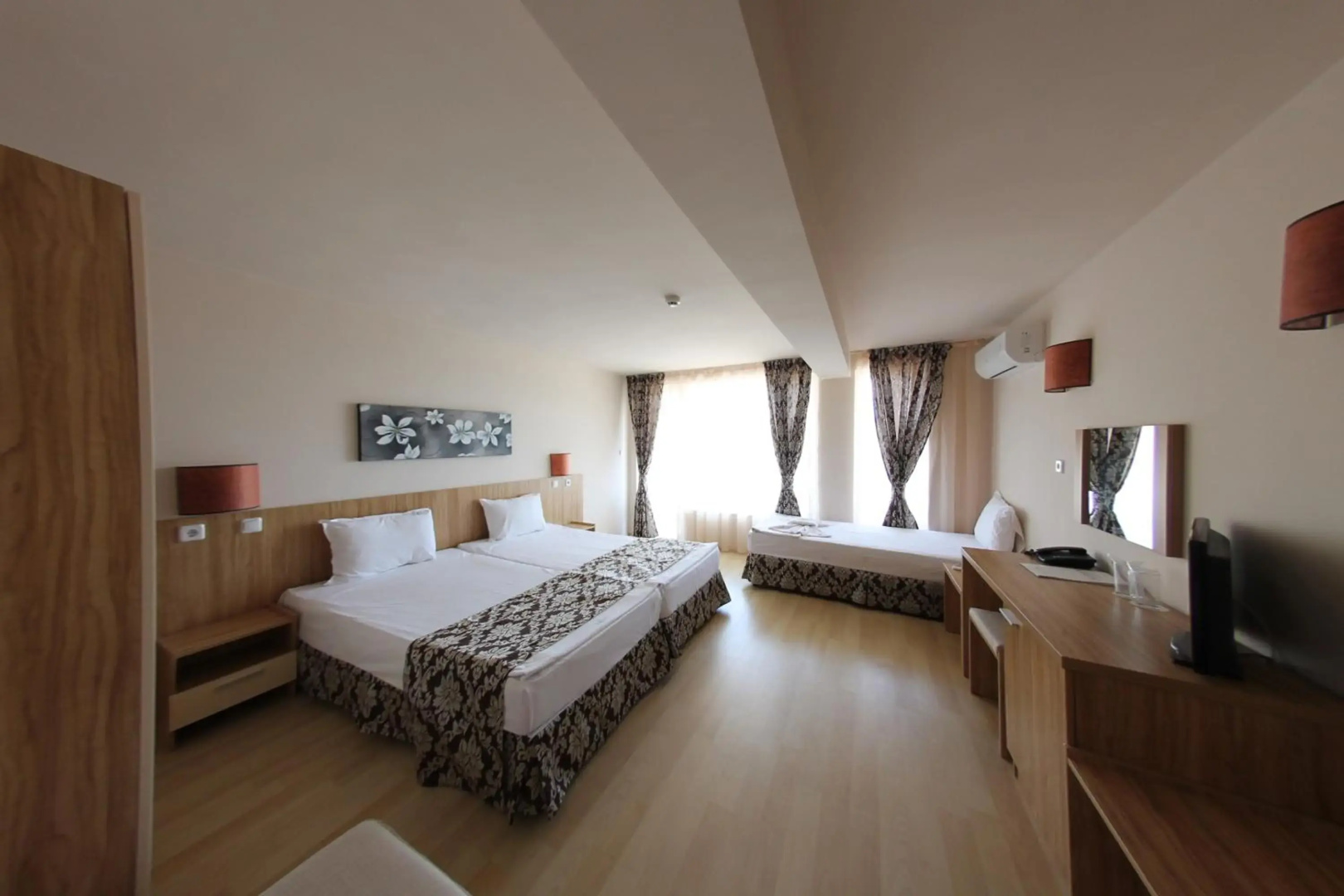 Photo - Karlovo Hotel