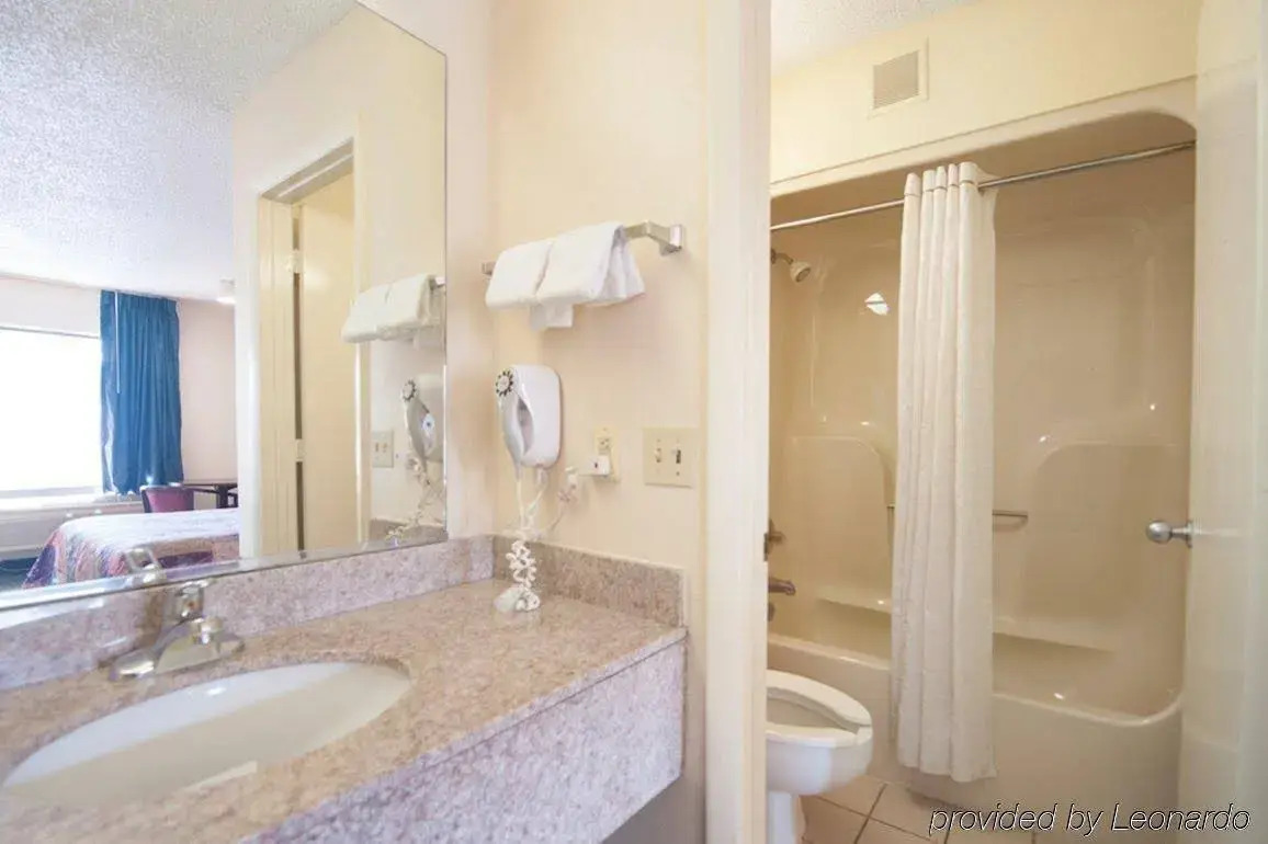 Photo - Red Roof Inn Hardeeville