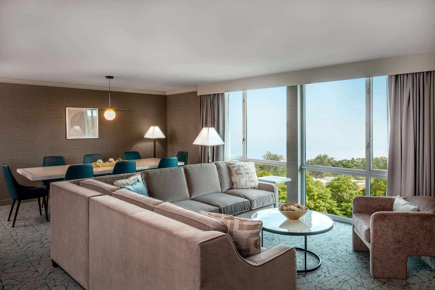 Foto - DoubleTree by Hilton Chicago - North Shore Conference Center