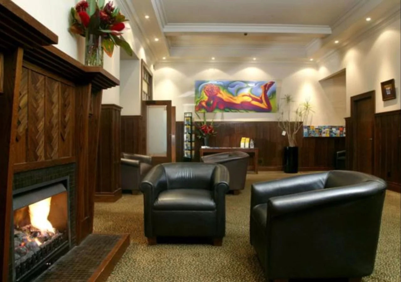 Photo - The Cambridge Hotel & Backpackers