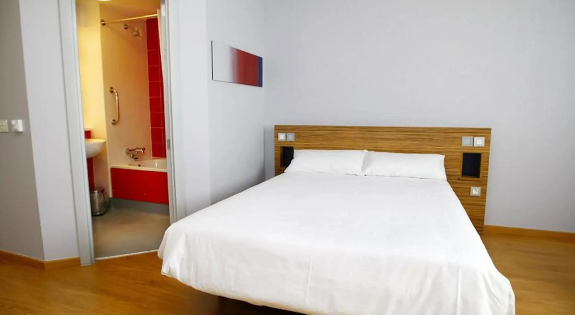Foto - Travelodge Valencia Aeropuerto
