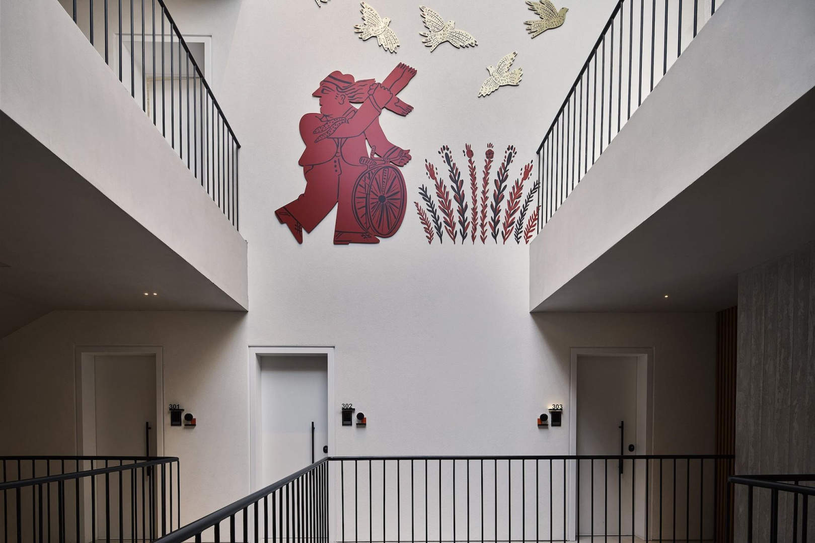 Photo - The Newel Psychiko