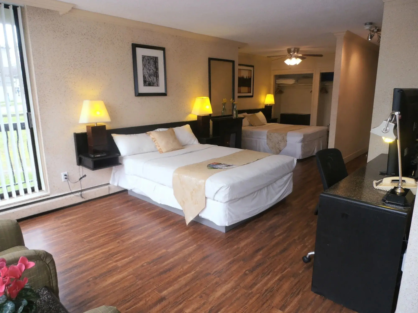 Photo - Opportune Hotel