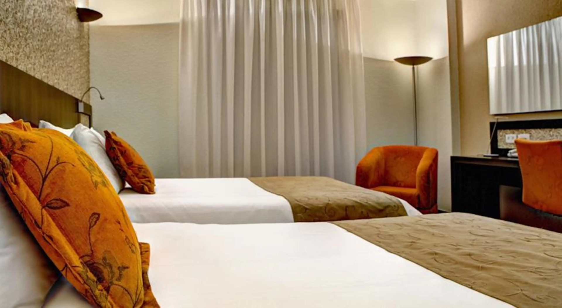 Photo - Quality Hotel Curitiba