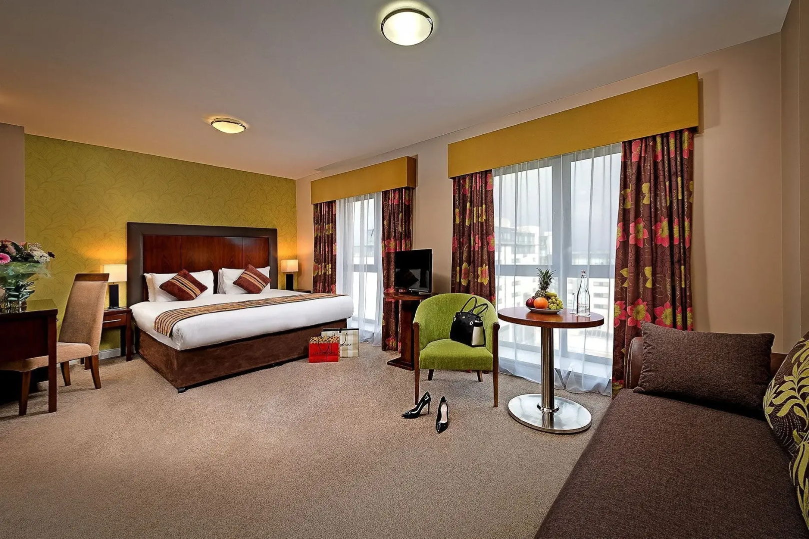 Photo - The George Limerick Hotel
