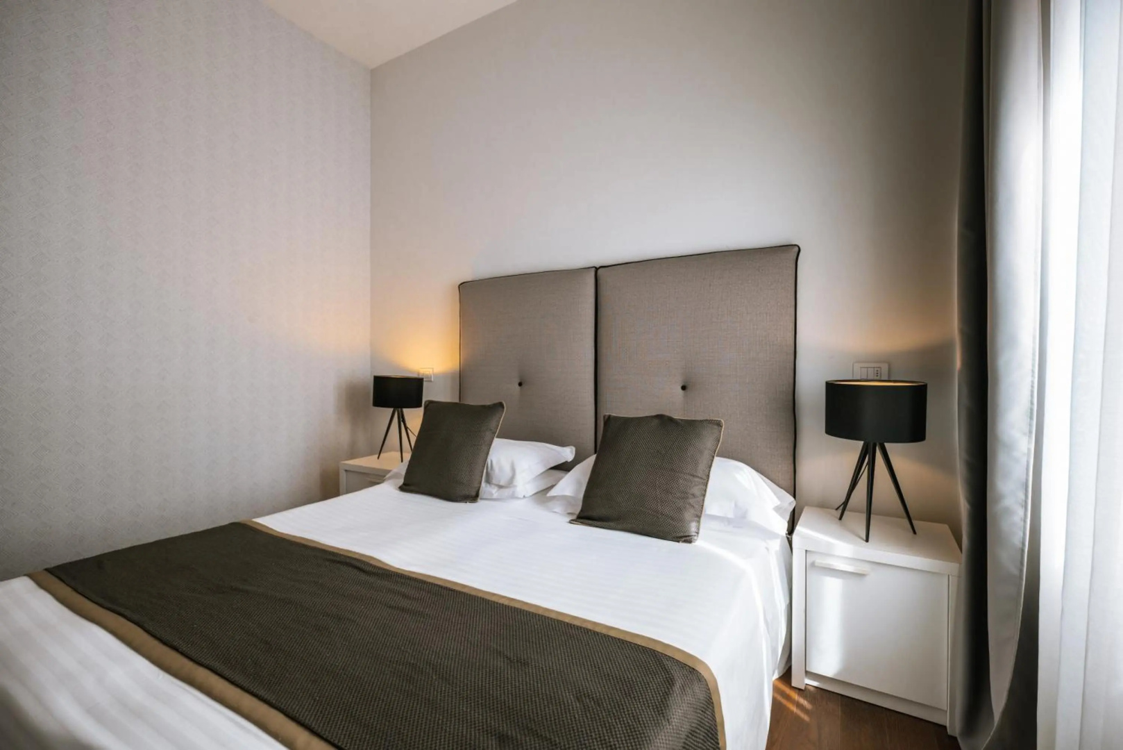 Foto - Hotel De la Ville