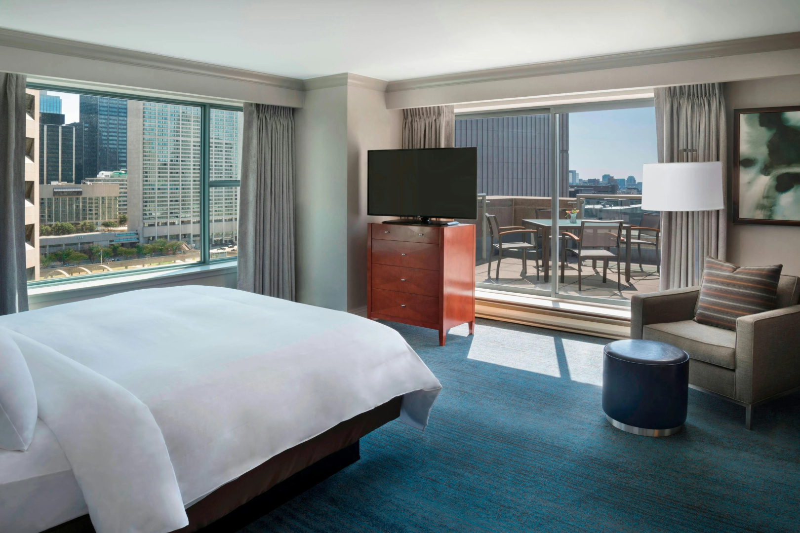 Photo - Marriott Downtown at CF Toronto Eaton Centre