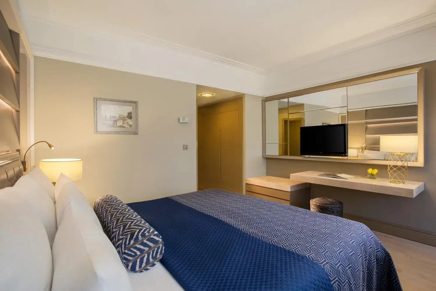 Photo - Balmy Foresta