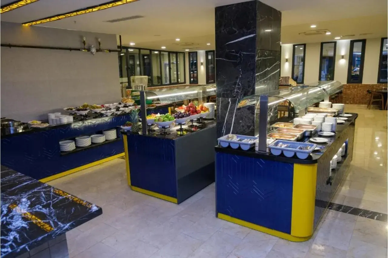 Photo - Best Western Izmir Hotel