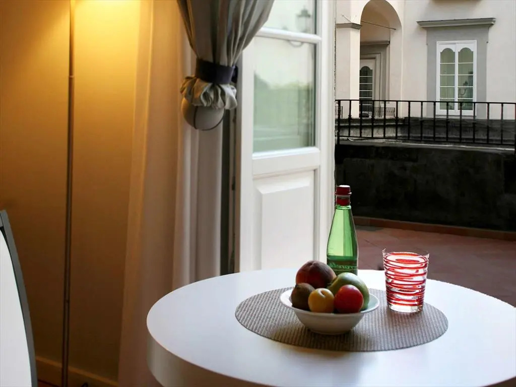 Foto - Palazzo Caracciolo Naples