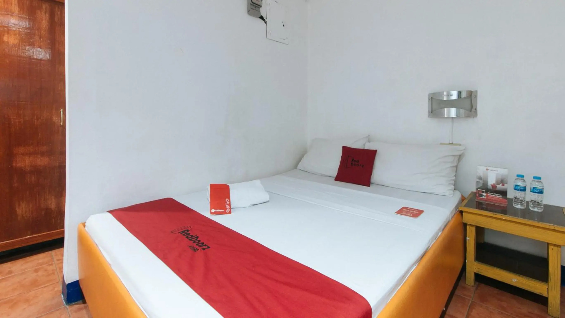 Foto - RedDoorz near East Avenue Medical Center