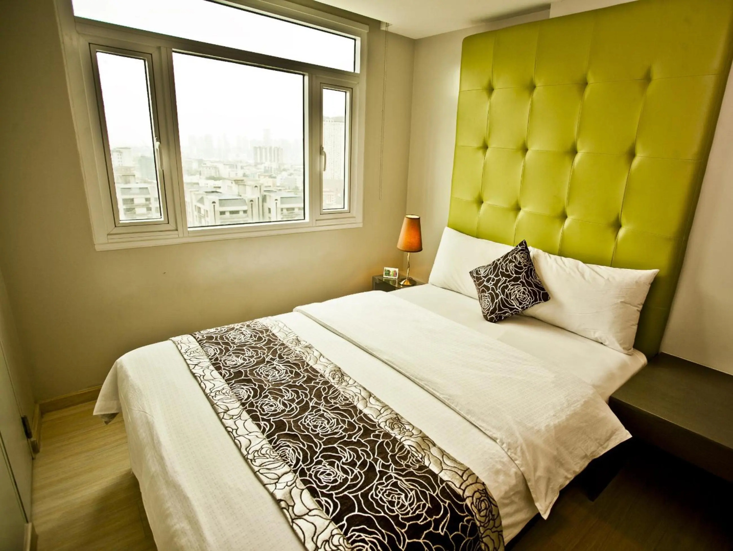 Foto - The Exchange Regency Residence Hotel