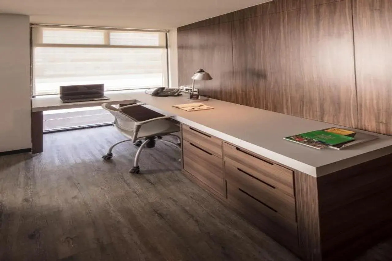 Photo - FlowSuites WTC