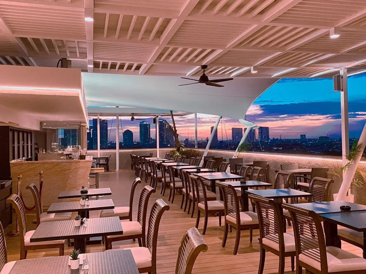 Foto - Brits Hotel Puri Indah