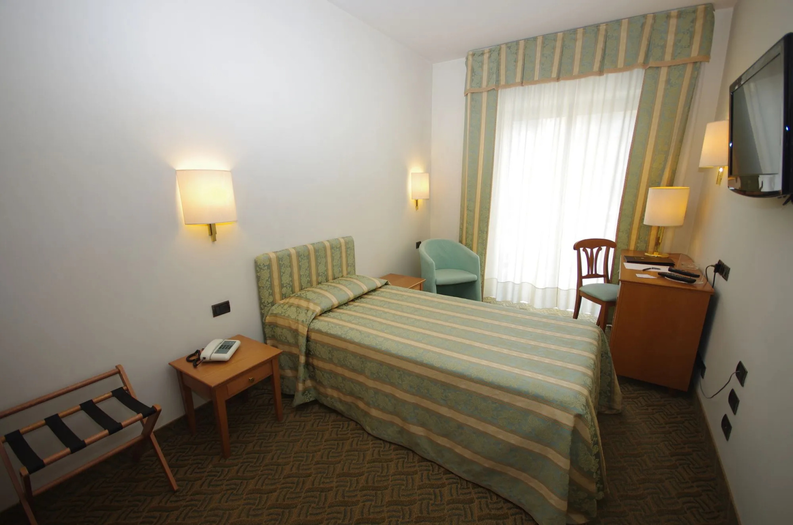 Photo - Hotel Savant