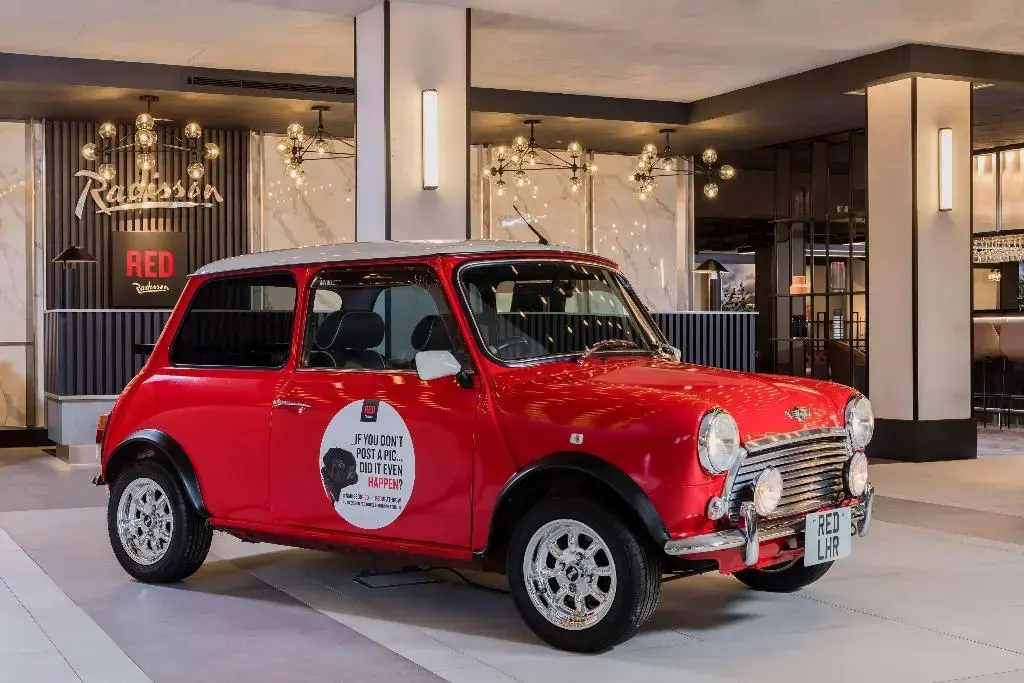 Photo - Radisson RED London Heathrow