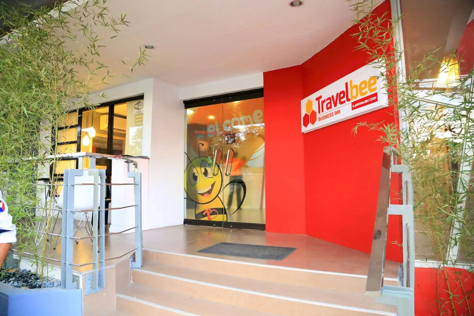 Photo - Travelbee Business Inn