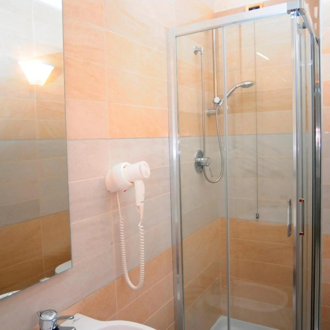 Photo - Astra Hotel