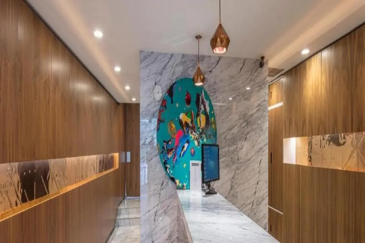 Photo - FlowSuites WTC