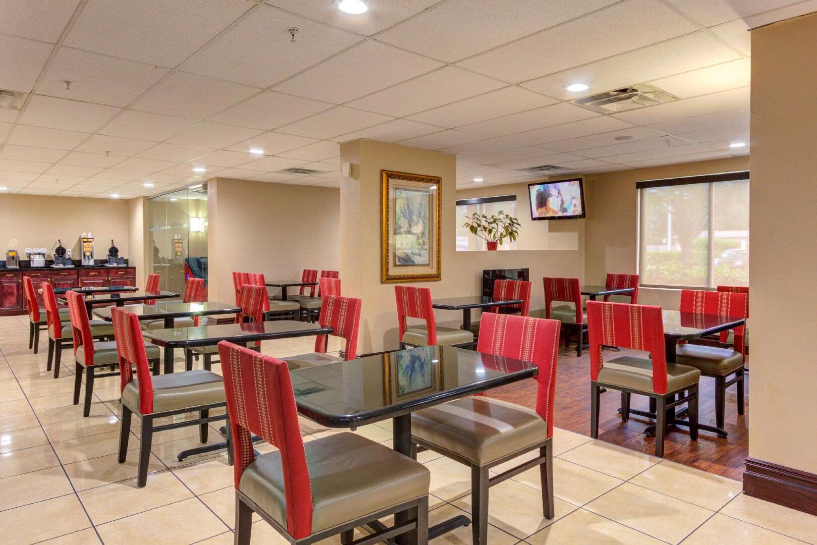 Photo - Comfort Inn St Petersburg North