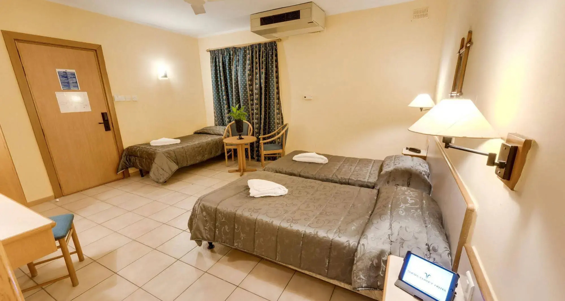 Photo - Sliema Chalet Hotel