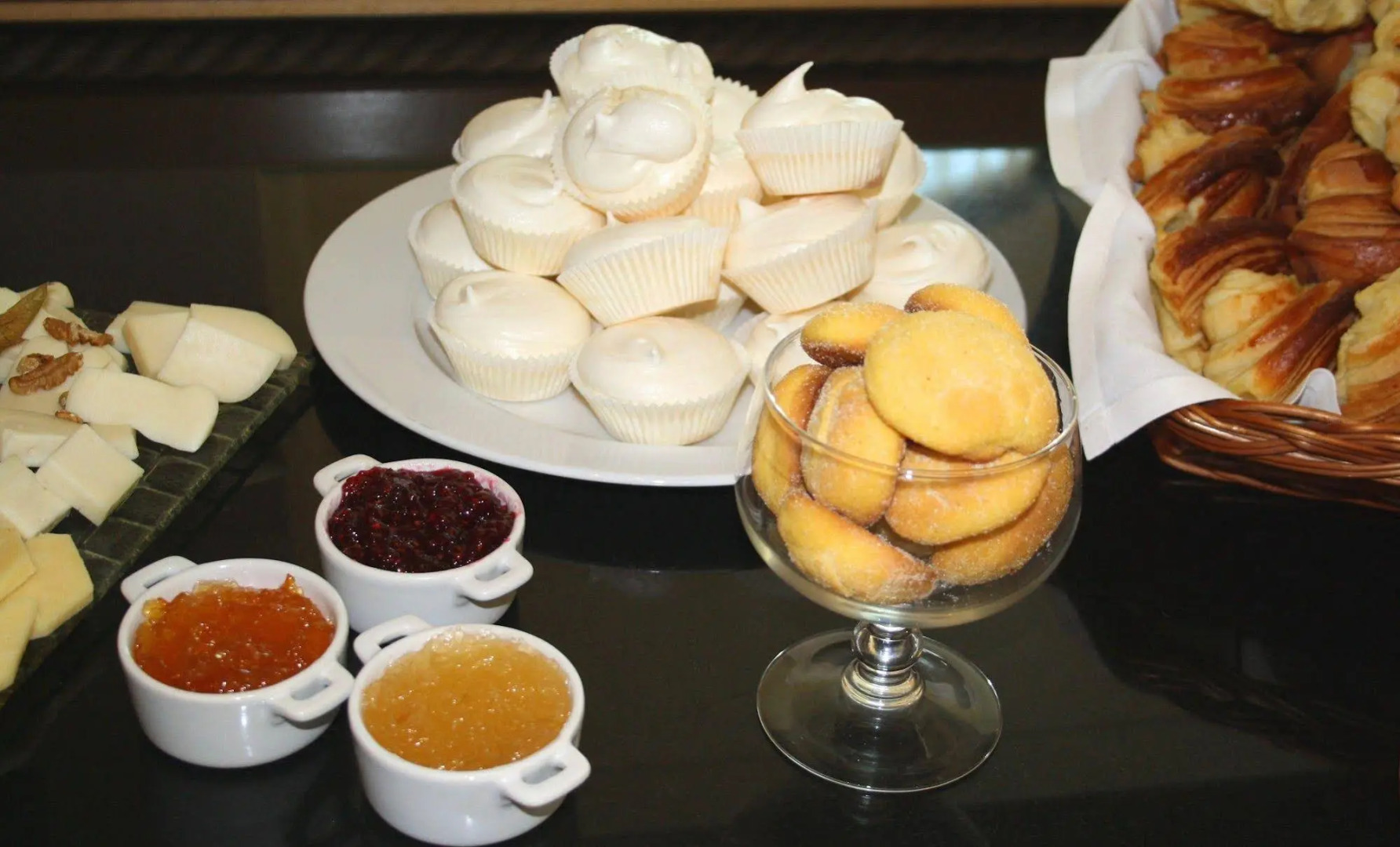 Photo - Riviera Hotel