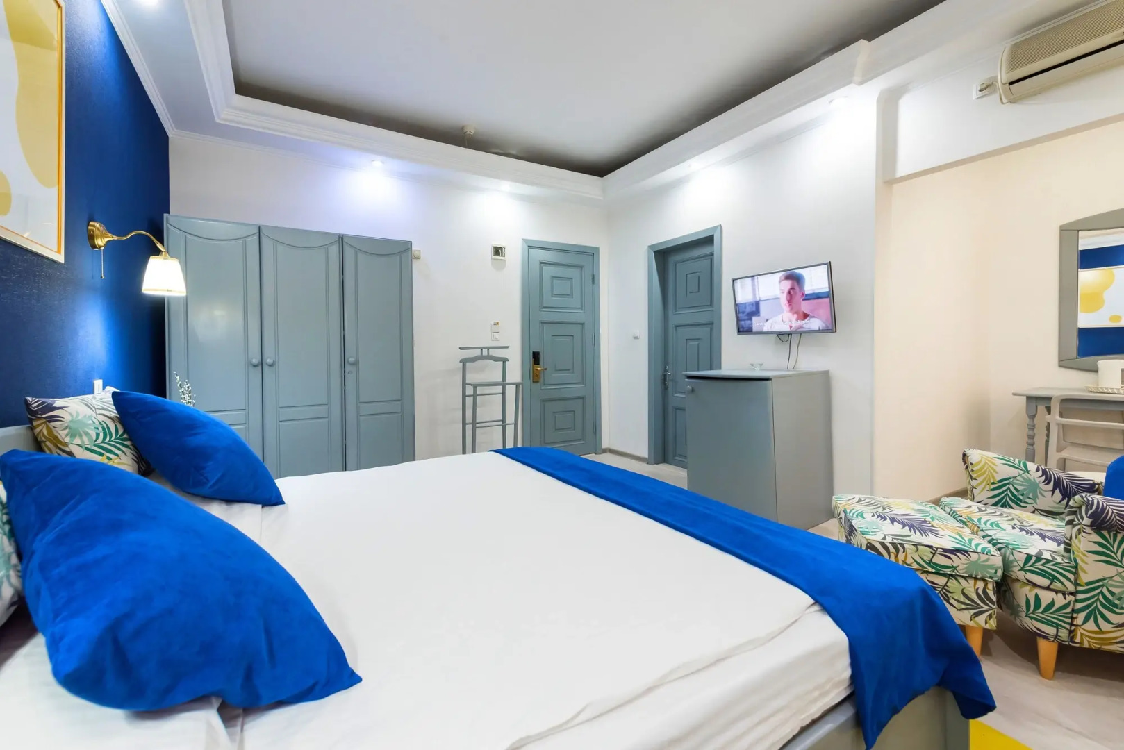 Photo - Relax Comfort Suites Hotel