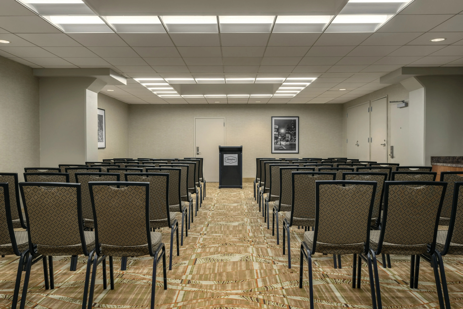 Photo - Hampton Inn New York - LaGuardia Airport