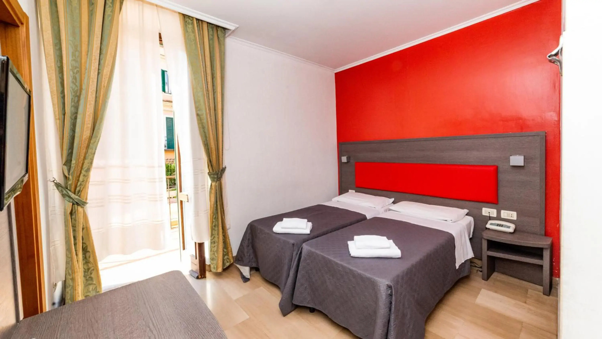 Photo - Hotel Center 2