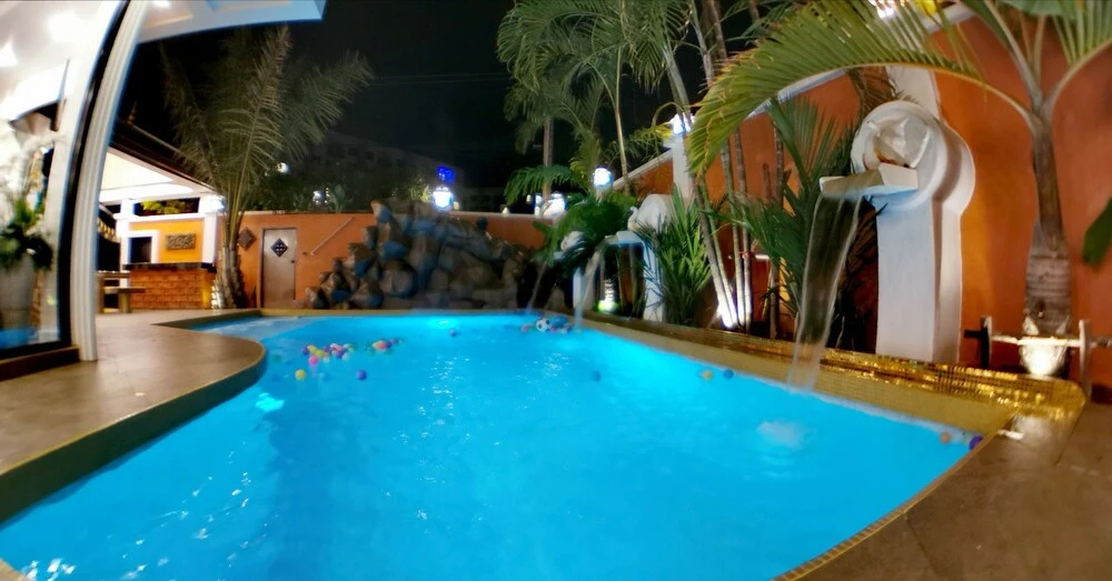 Foto - TUCHELAND Luxury Pool Villa Pattaya Walking Street