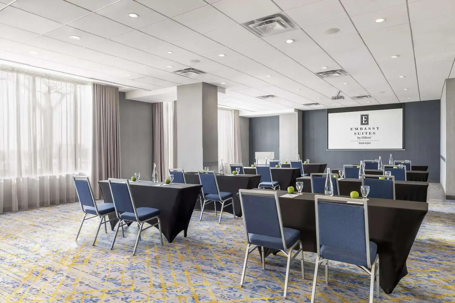 Foto - Embassy Suites By Hilton Toronto Airport