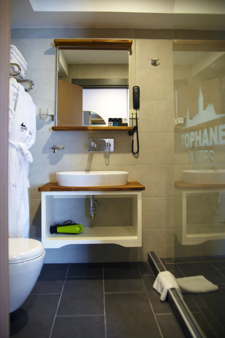 Photo - Tophane Suites