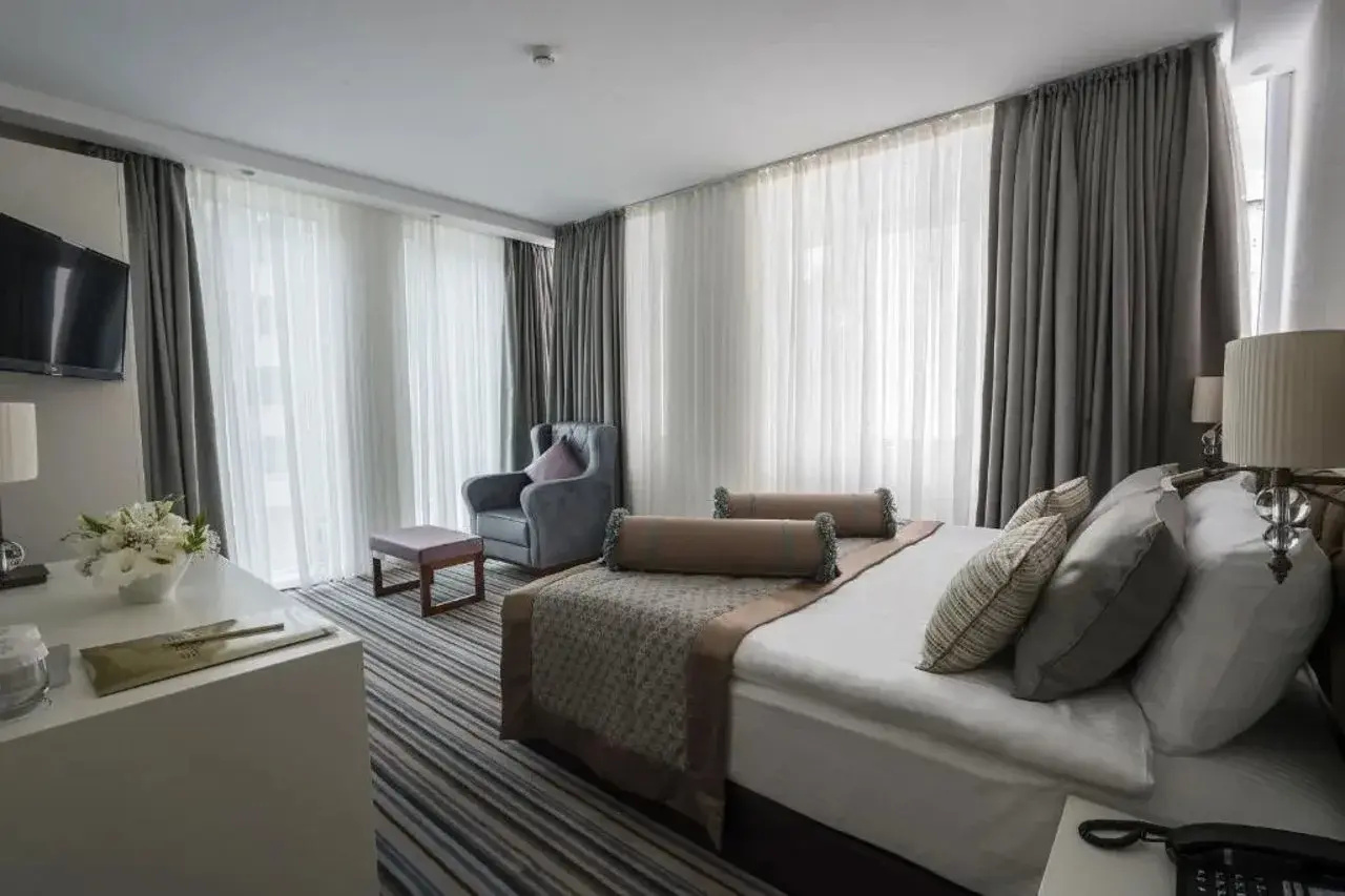 Photo - Seven Deep Hotel