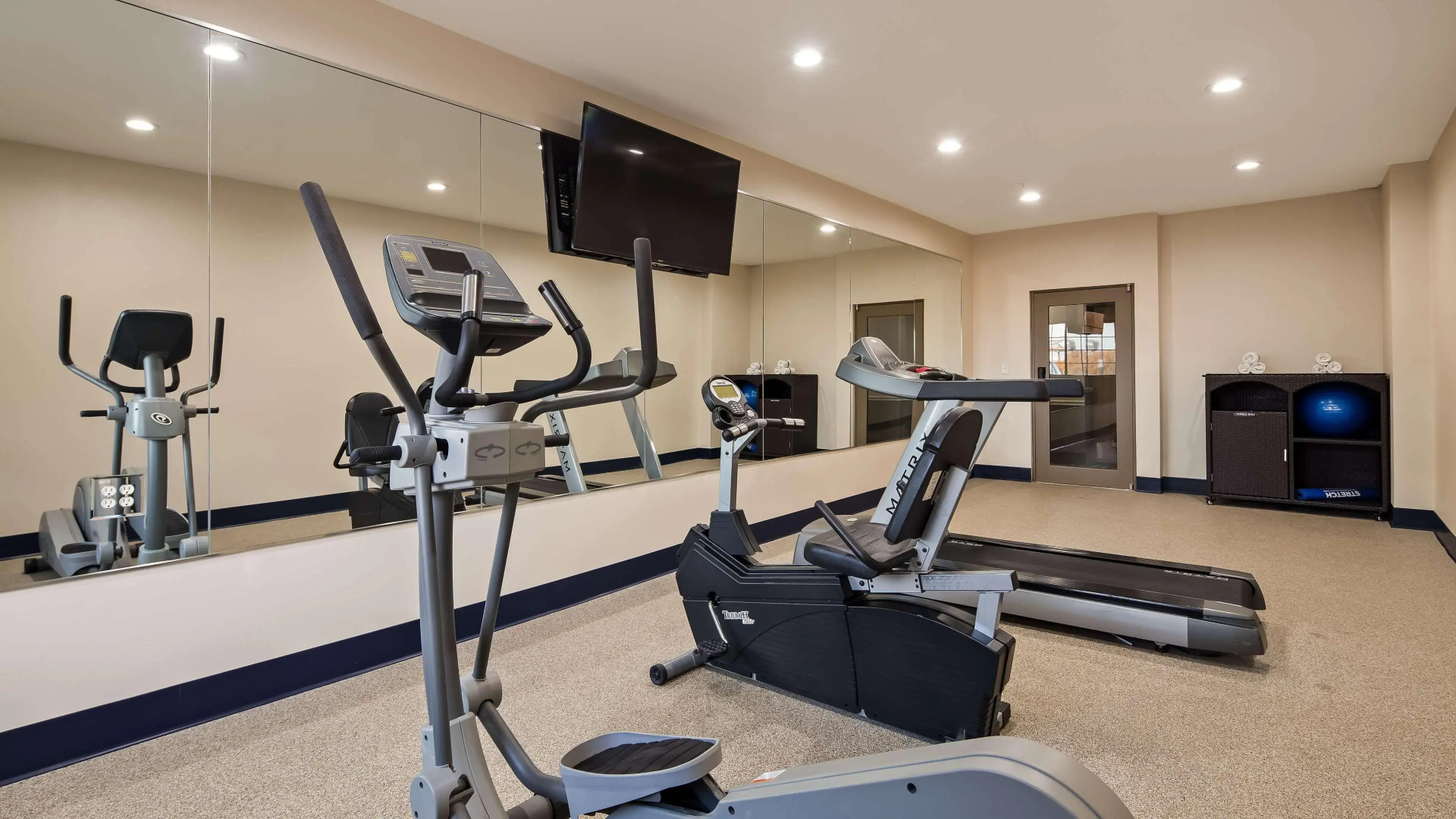 Photo - Best Western Plus Tulsa Inn & Suites