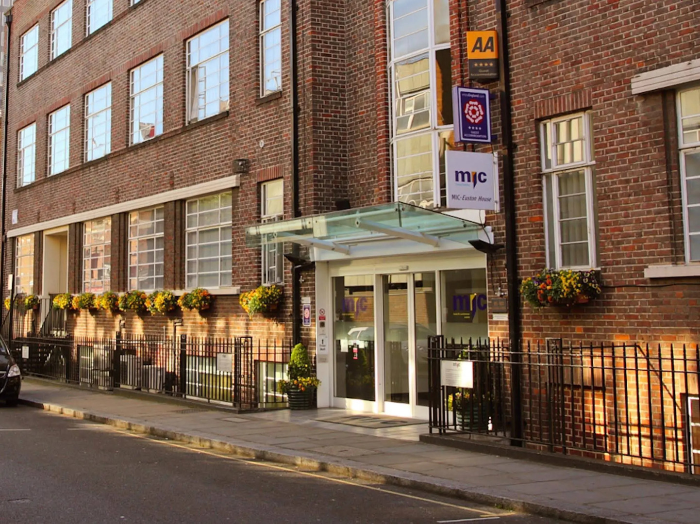 Foto - The Wesley Euston