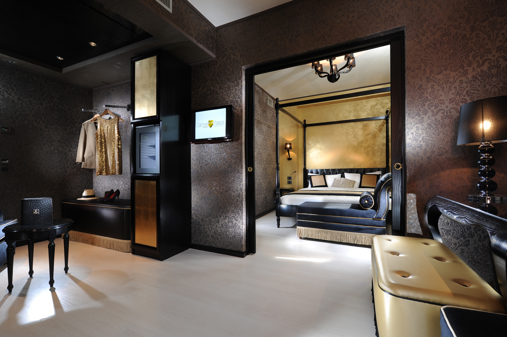 Photo - Carnival Palace - Venice Collection