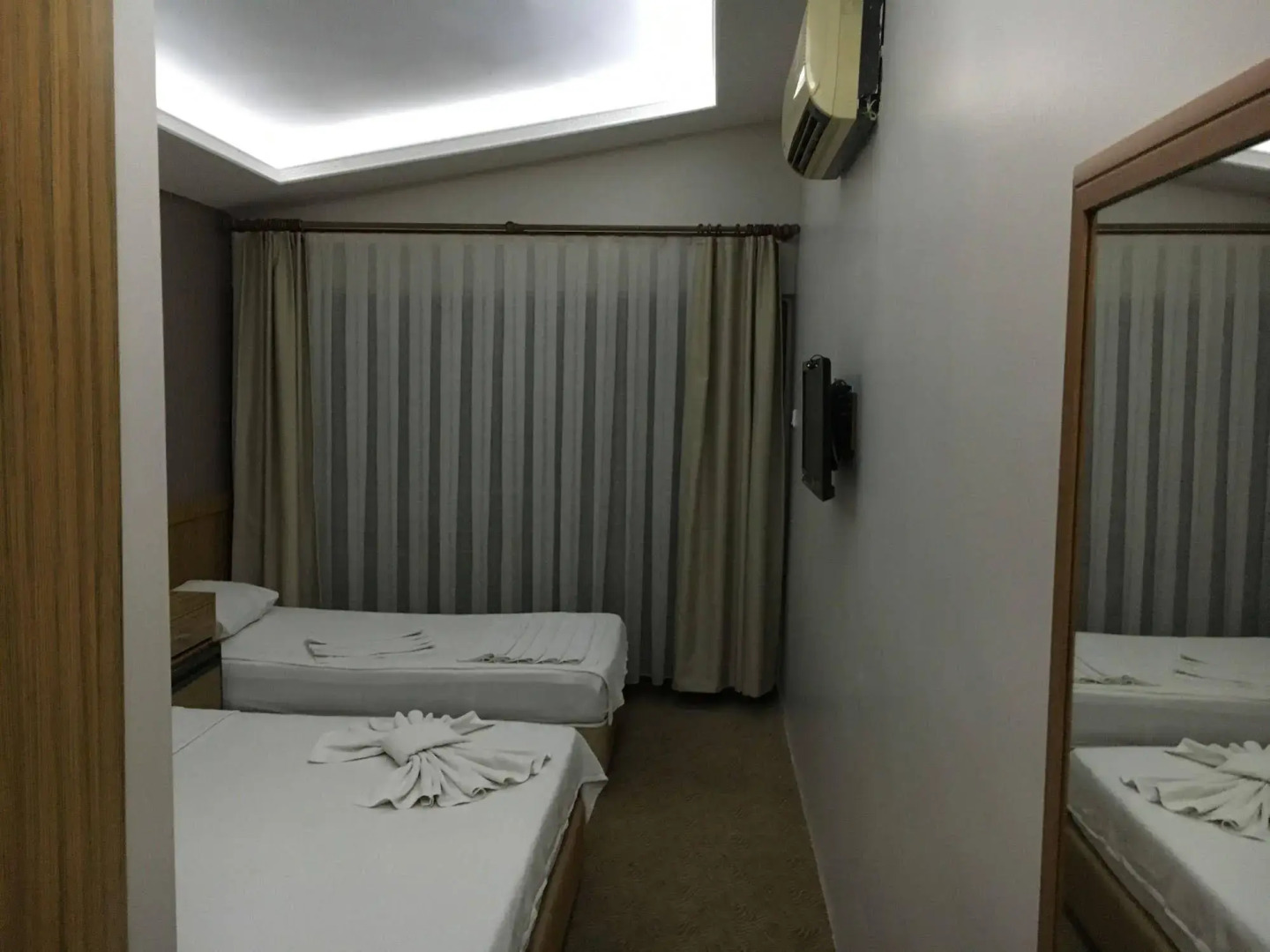 Photo - Lara Kapris Hotel