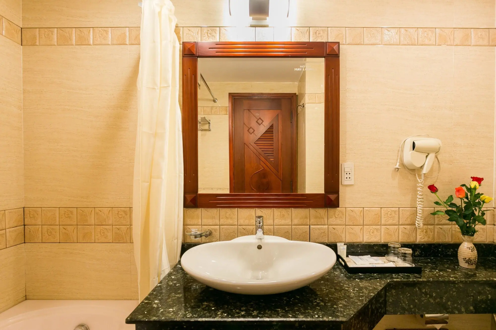 Photo - La Paix Sài Gòn - Boutique Hotel