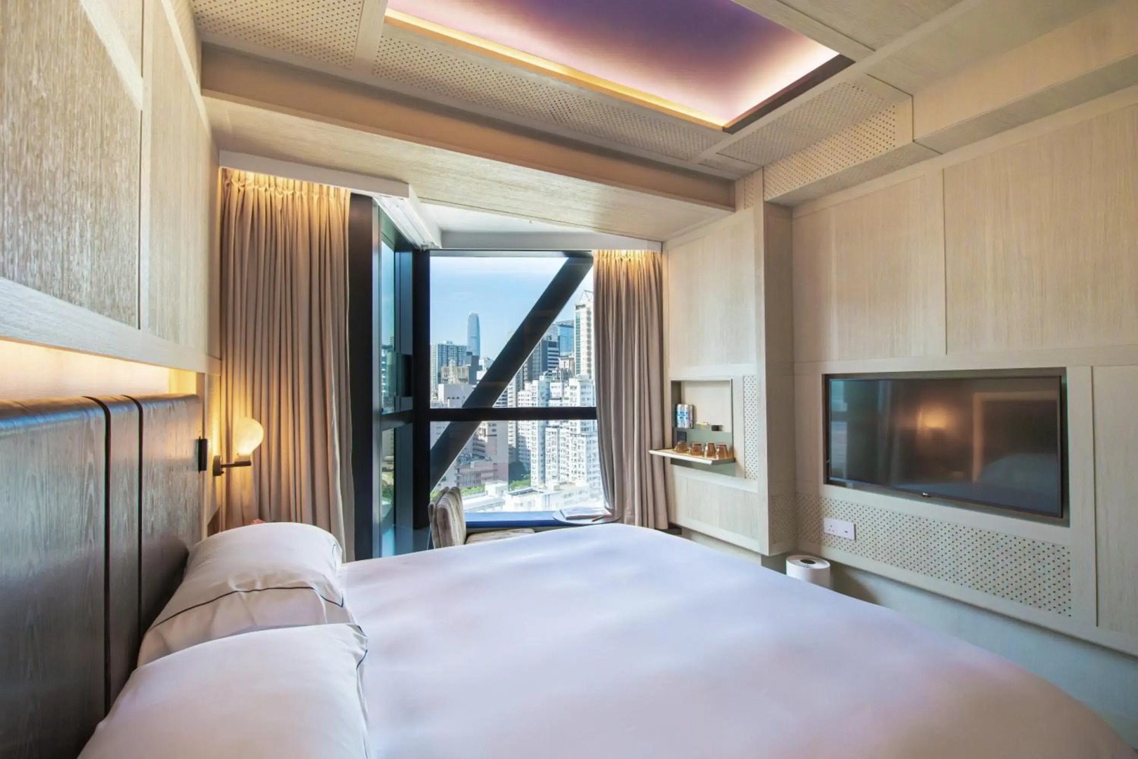 Photo - The Emperor Hotel