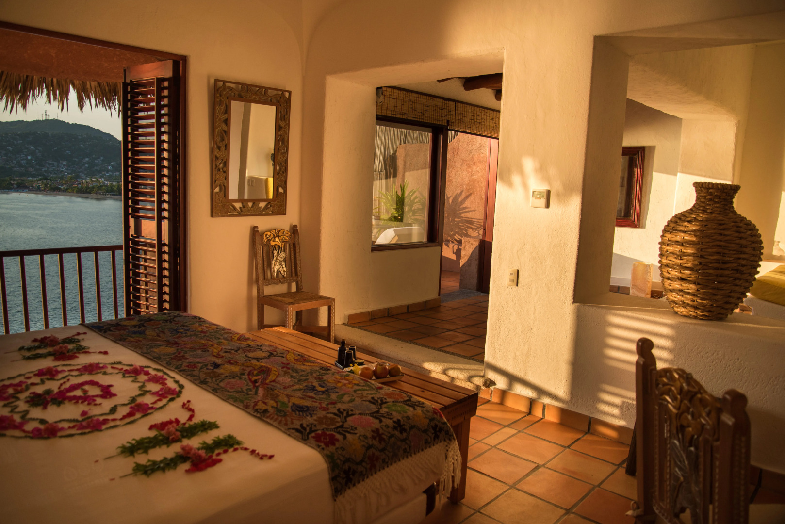 Photo - La Casa Que Canta