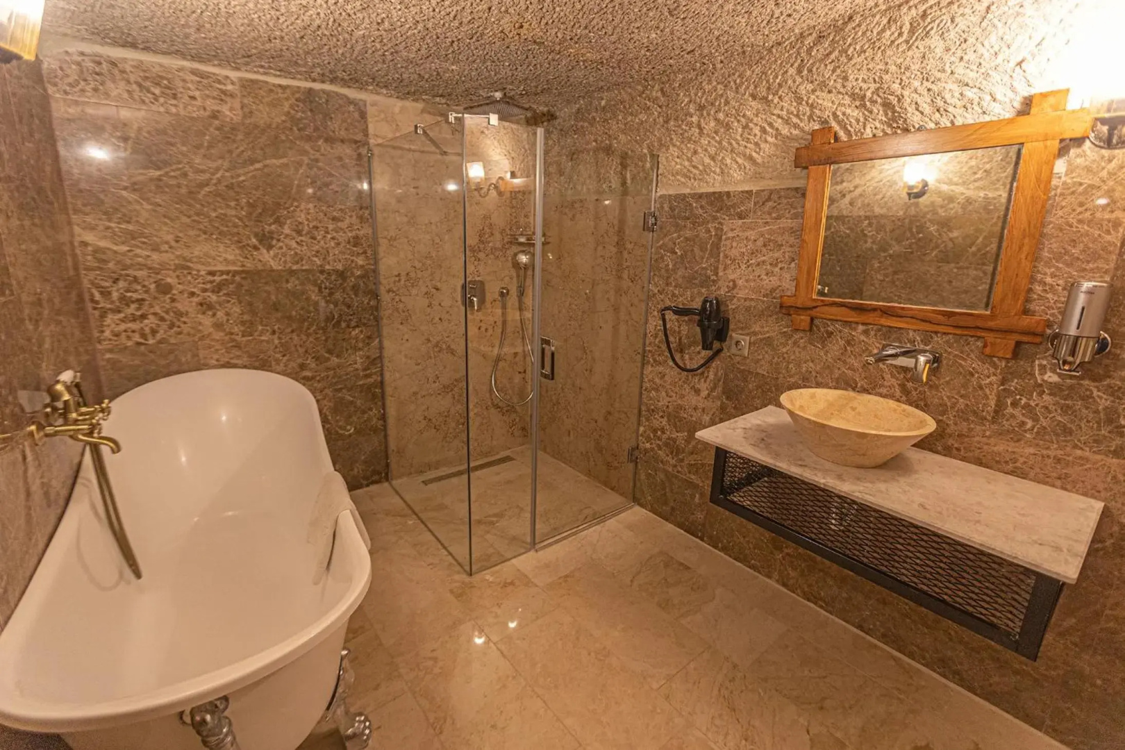 Photo - Taskonak Hotel