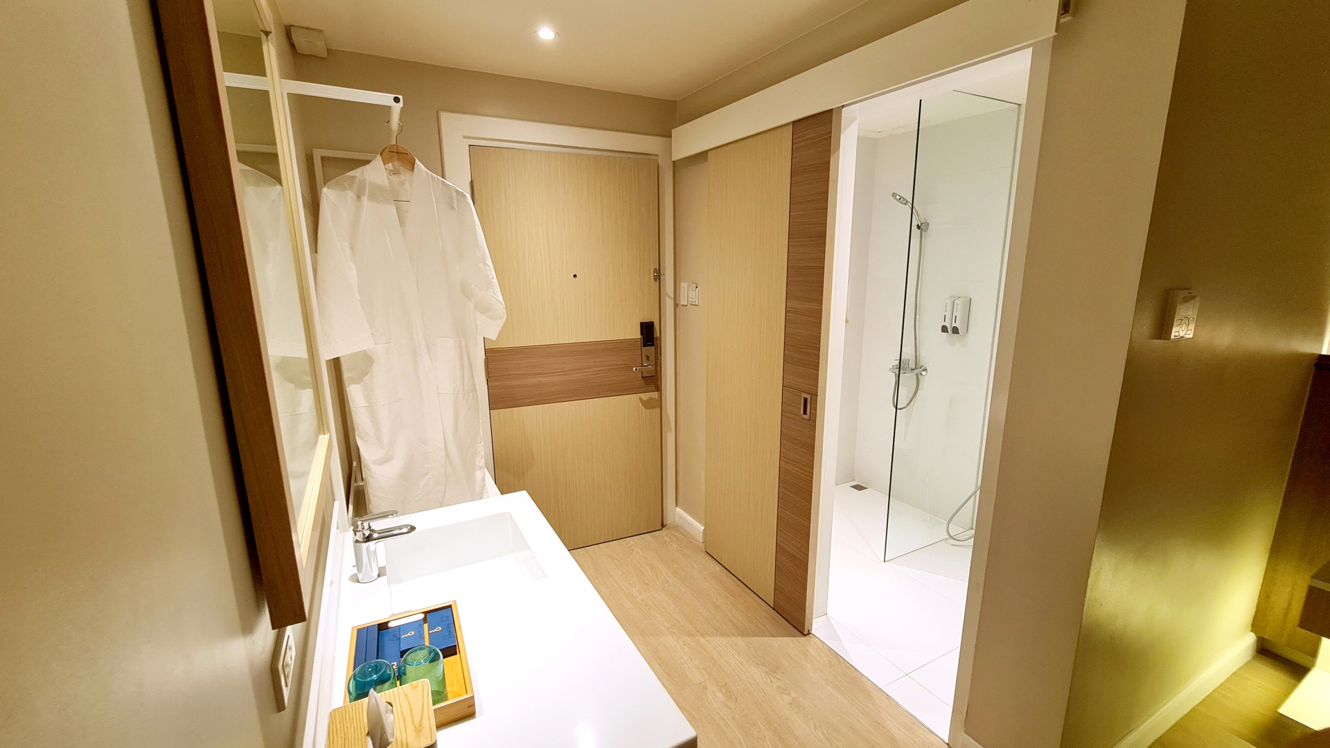 Foto - Harolds Hotel Quezon City