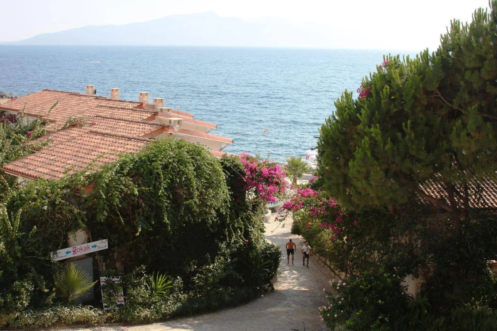 Photo - Bougainville Bay Hotel