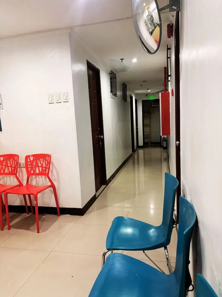 Foto - Super OYO 856 City Stay Inns Slex Makati