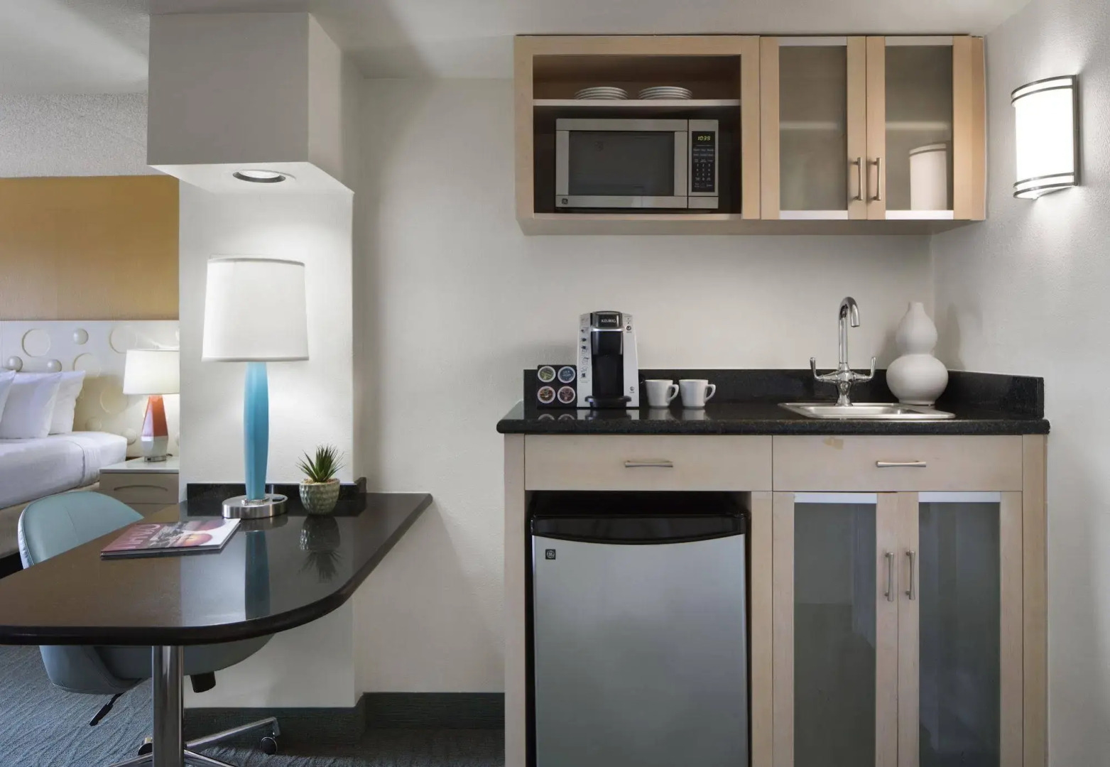 Photo - Coconut Waikiki Hotel