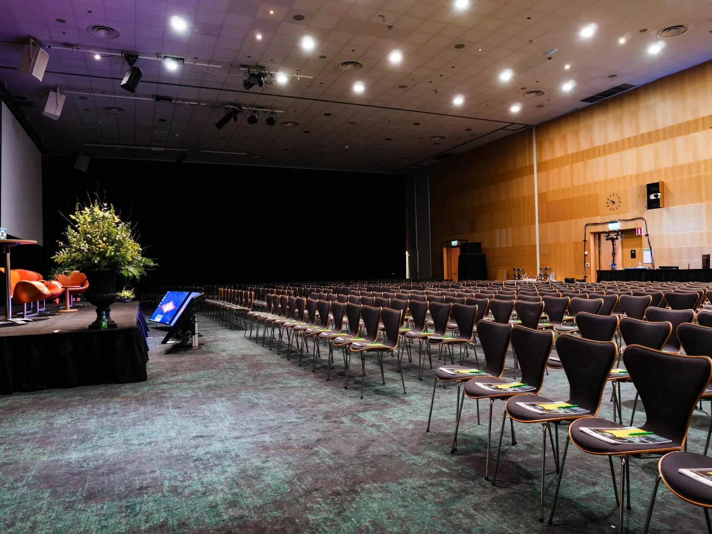 Photo - Clarion Hotel Sign