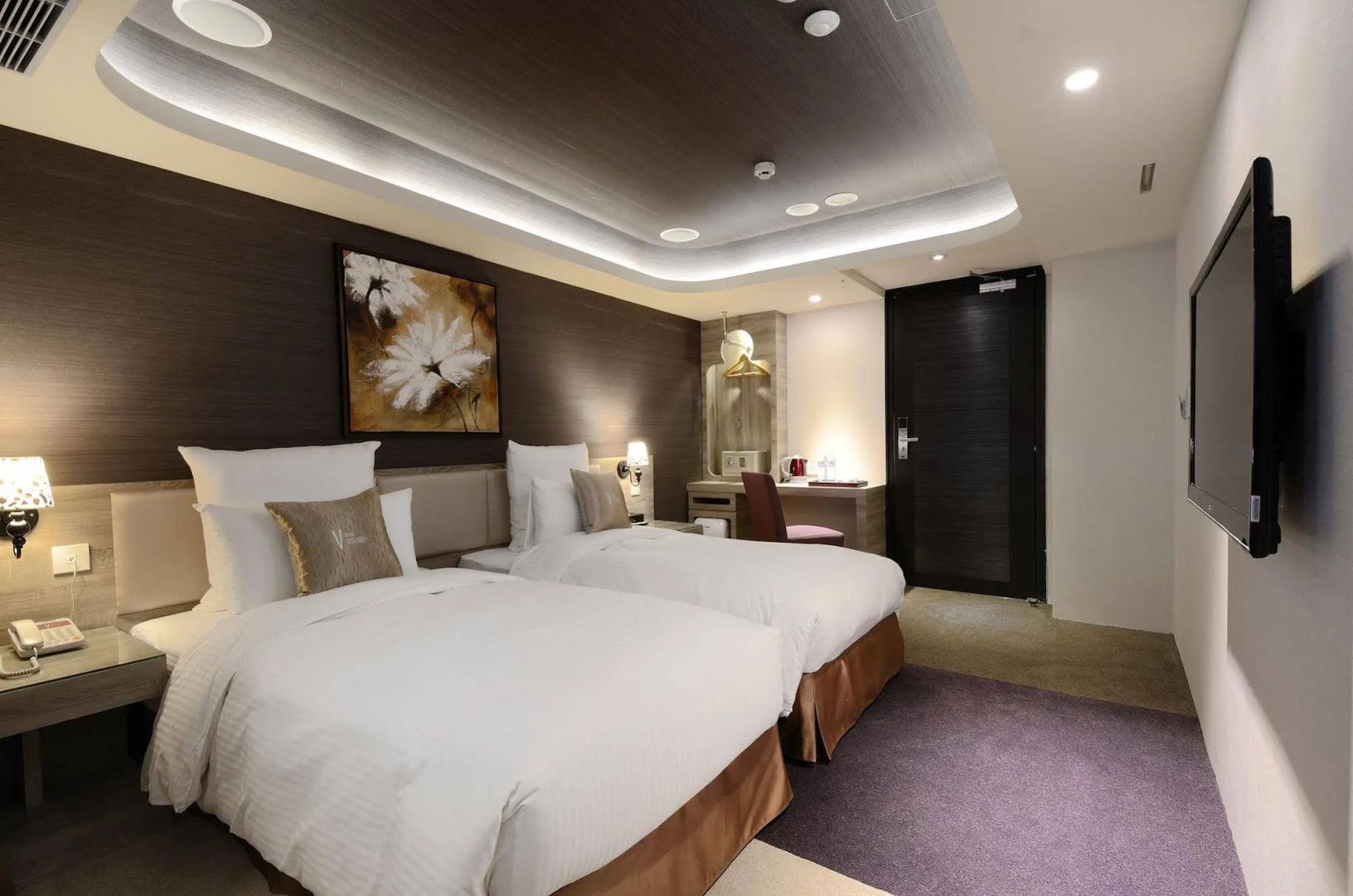 Photo - V One Hotel