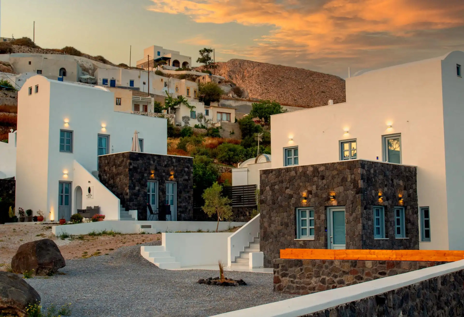 Photo - BlackStone Luxury Suites